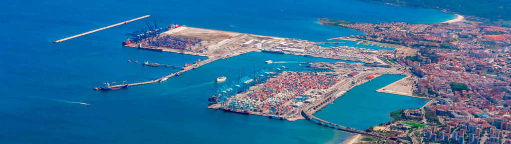 Puerto de Algeciras visto desde el cielo