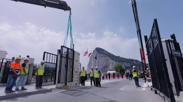 La caída de la verja de Gibraltar