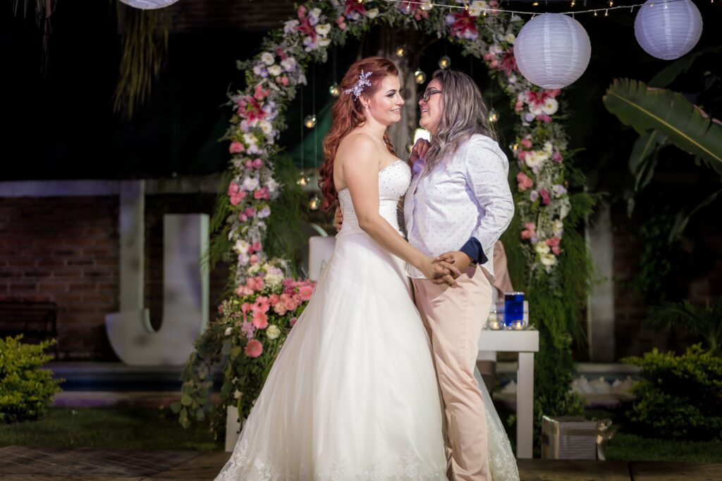 Matrimonio igualitario celebrado entre una pareja de mujeres